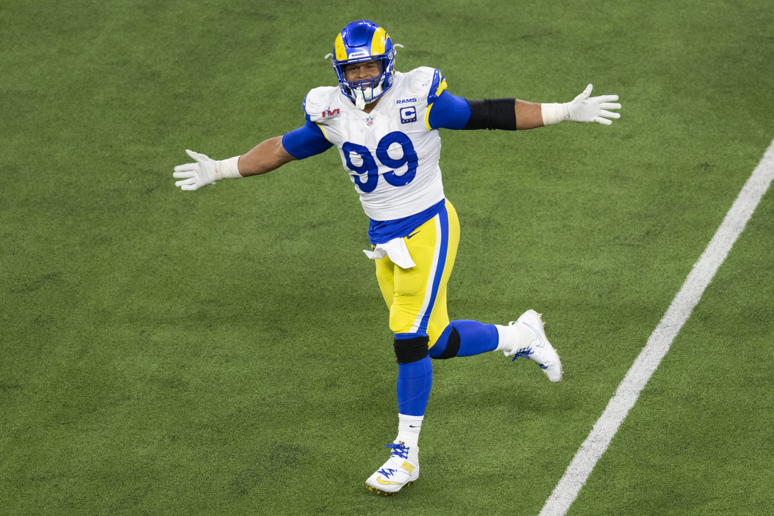 Will Aaron Donald Still Be Available at the Deadline if the Rams Have a Bad Start?