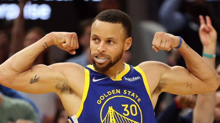 Warriors: Steph Curry's night night pic vs Kings goes completly viral