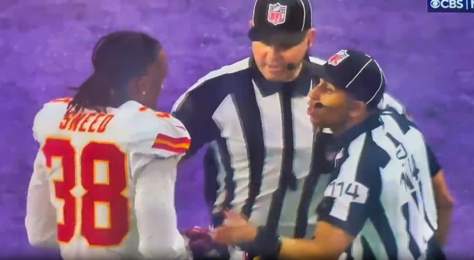Camera Captures an Official Telling a Chiefs Player to Put His Helmet Back on Rather Than Throw the Flag (VIDEO)