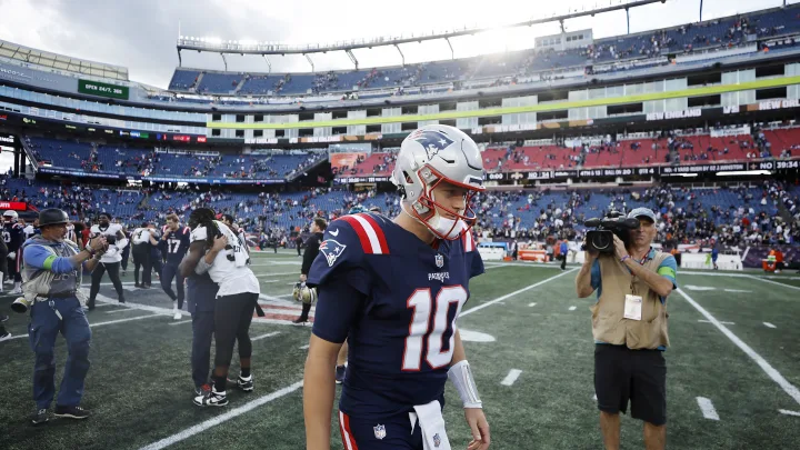 New England Patriots Worry That Mac Jones Has a Serious Case of the “Yips”
