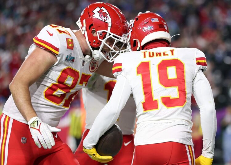 WATCH : Travis Kelce Discusses His Opinions About Kadarius Toney's ...