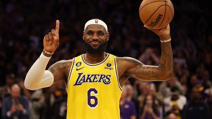Will LeBron James Be the First Ever to Reach 40,000 Points?