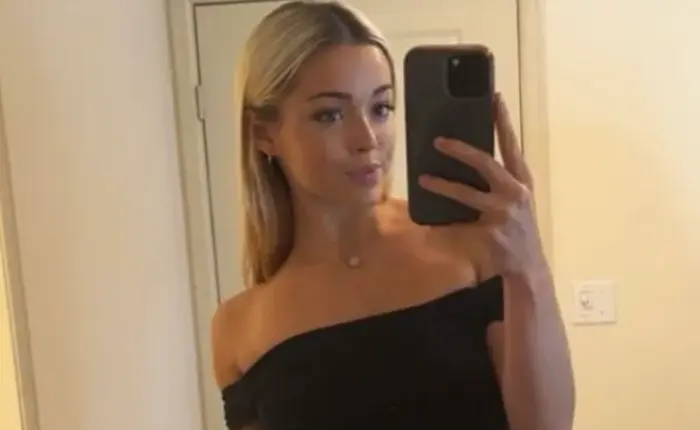 LSU Gymnast Olivia Dunne Goes Braless In A Mirror Selfie While Showing Off In A Black Seductive Dress