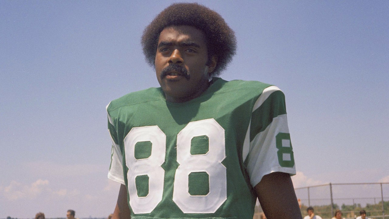Three-Time Pro Bowl Tight End and Jets Wide Receiver Richard Caster Passes Away at the Age of 75