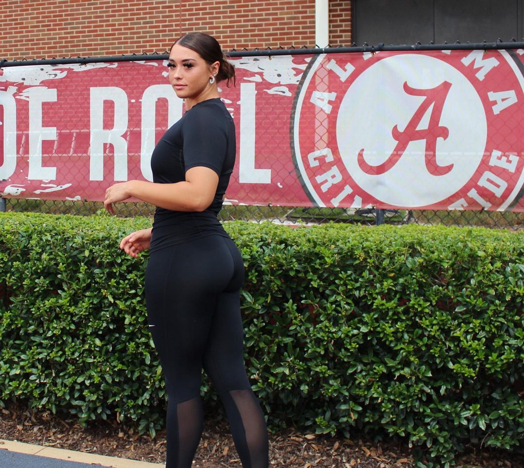 Alabama Track Star Chandler Hayden Goes Viral Over Thirst Trap Photos 