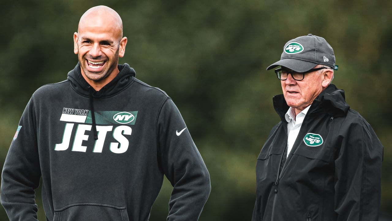 New York Jets Coach Robert Saleh and Owner Woody Johnson in ‘Heated’ Conflict