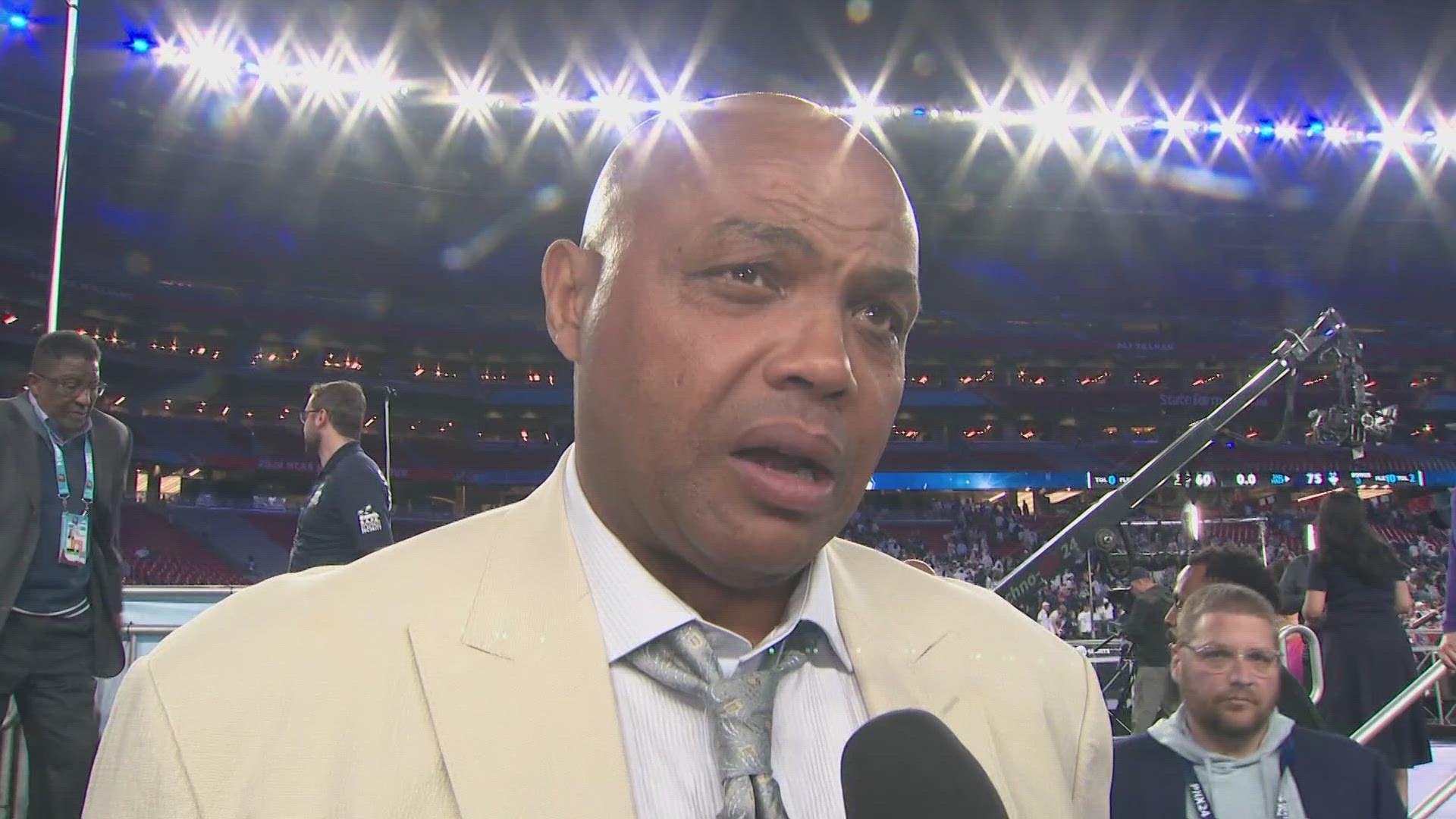 Charles Barkley Doesn’t Think the Suns Will Ever Win an NBA Championship : “They’re Weak Mentally”