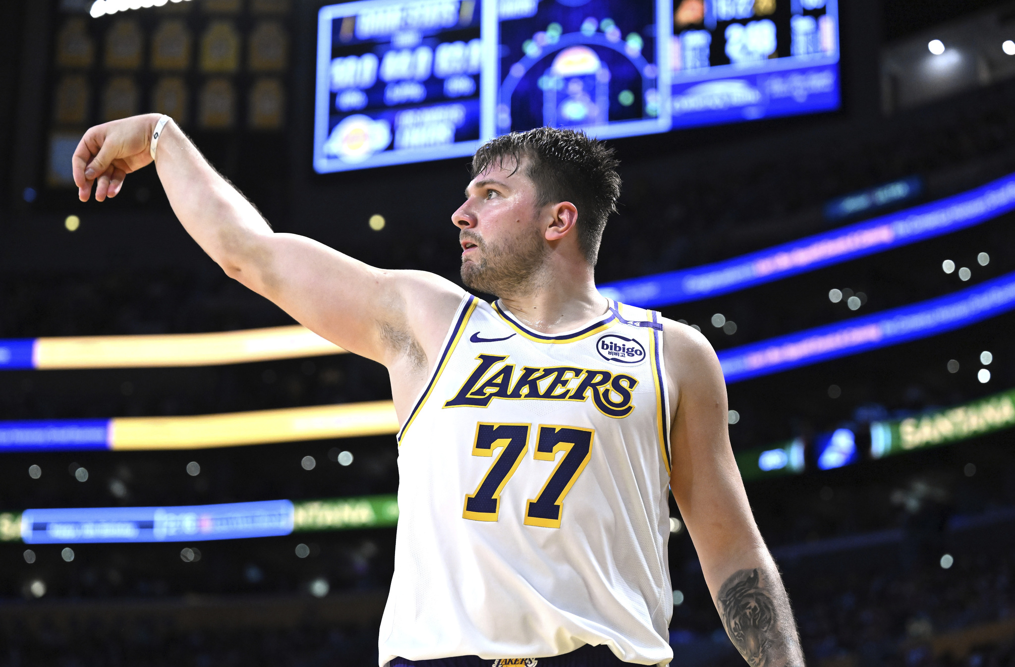 Mic’d-Up Luka Doncic Blasts Suns’ Poor Defense