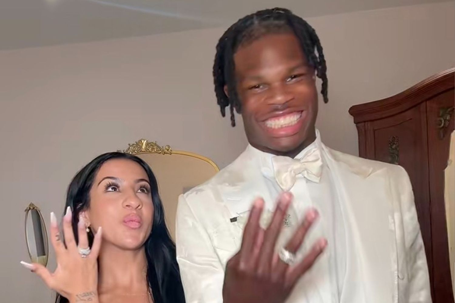 Leanna Lenee and Travis Hunter Are Married!