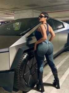 Offset Hangs Out With Stefon Diggs’ Ex-Girlfriend Sky Marlene to Get