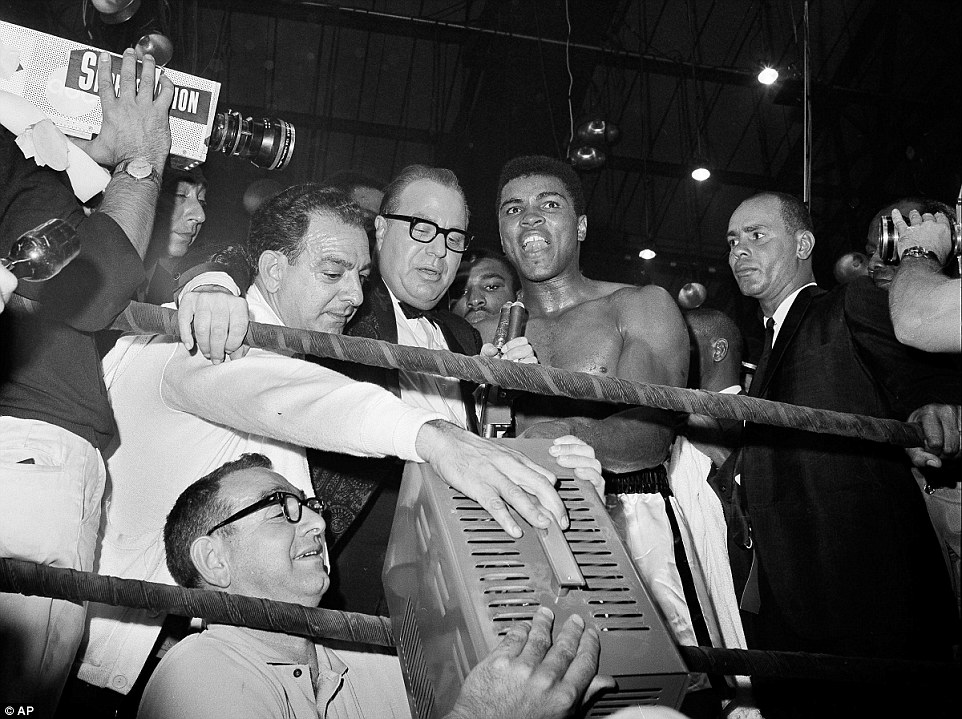 Ali Liston 2t