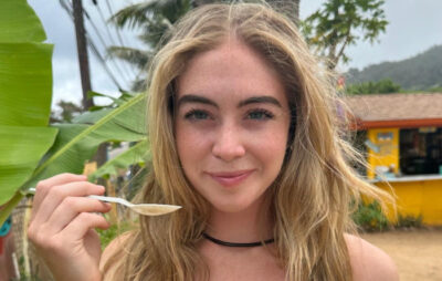 Golf Influencer Grace Charis Pose In A Mirror Selfie And Beach Thirst