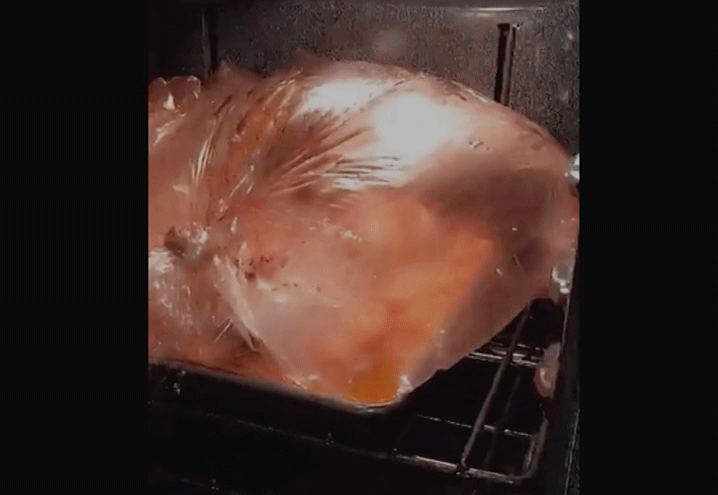 blac-chyna-cooking-hens-baking-bag-1