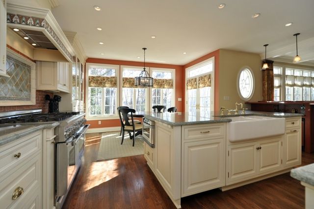 rex-ryan-foot-fetish-house3