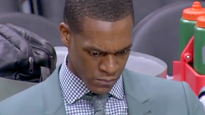 Rondo reacts to looking at stat sheet during HOU game