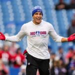 Fans Trash Mack Hollins For Walking Barefooted To Super Bowl Opening Night