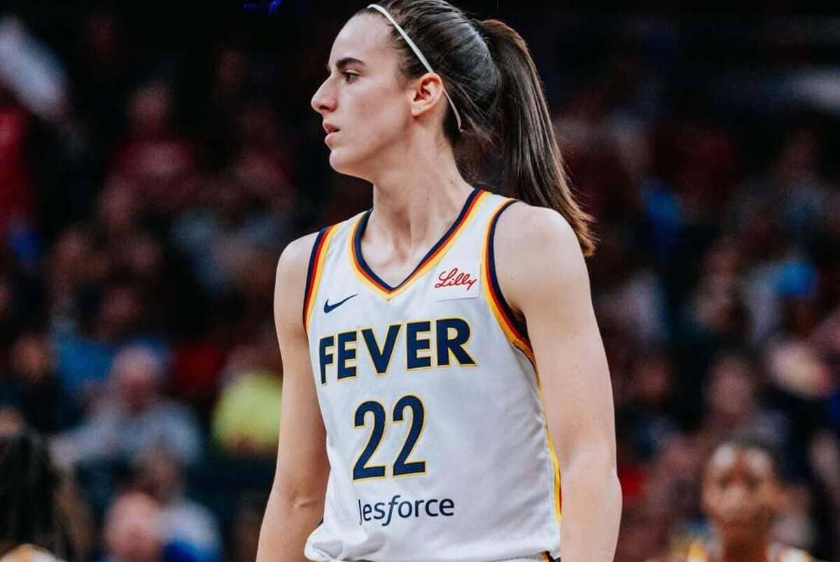 Caitlin Clark Blasts Critics After Indiana Fever's 2026 WNBA Season Setbacks