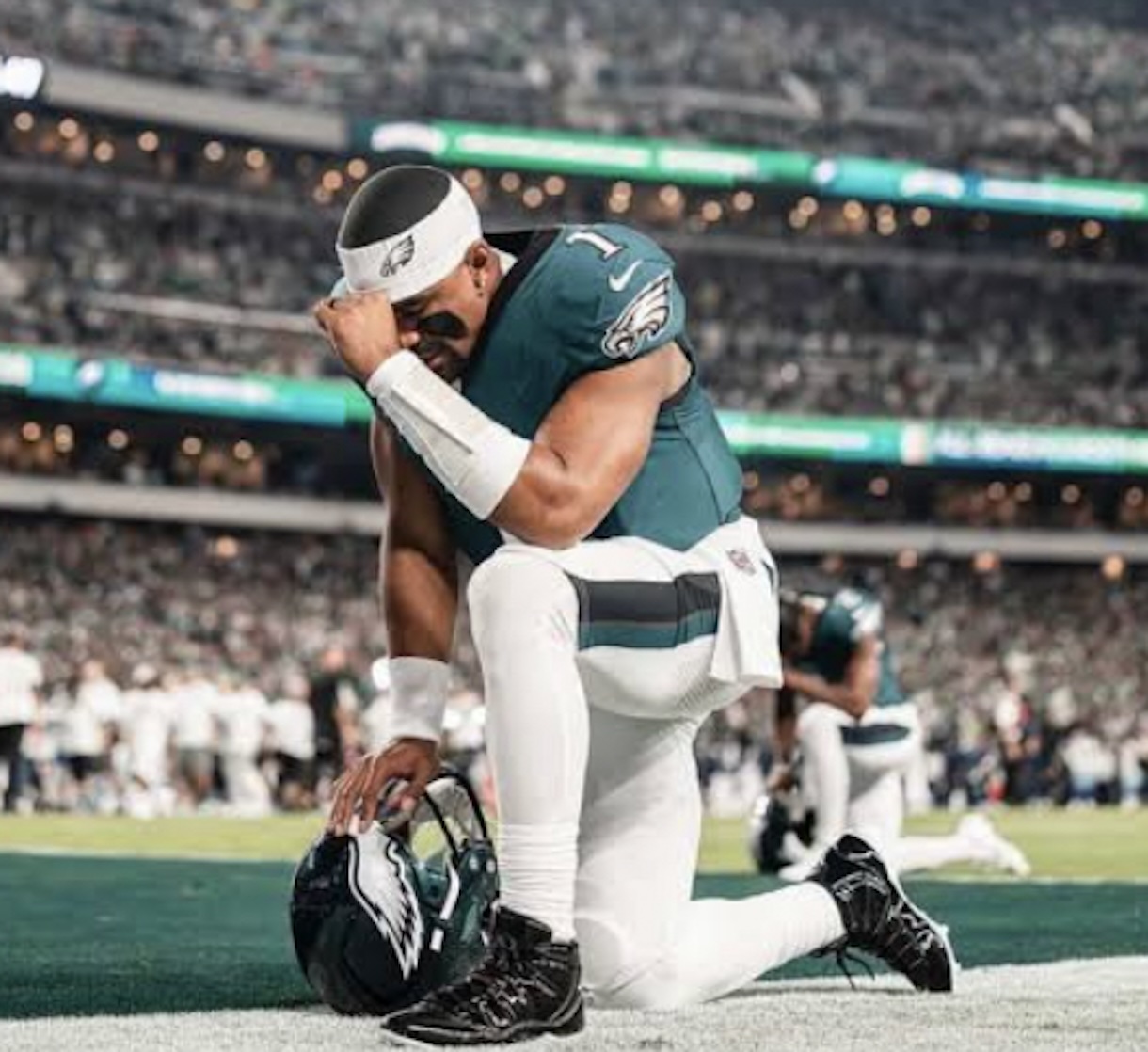 NFLPA Demands Inquiry Into Jalen Hurts's Medical Treatment Following Blood Clot Diagnosis